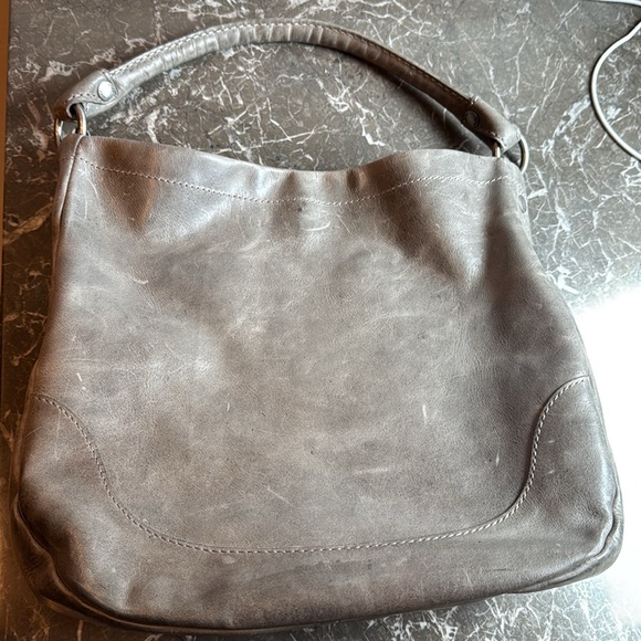 Frye Melissa Hobo bag in Ice/ grey shoulder or crossbody - Picture 11 of 16